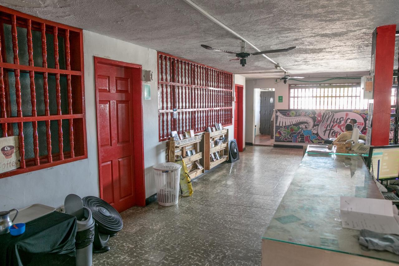 Music Hostel Cartagena (Adults Only) Bagian luar foto